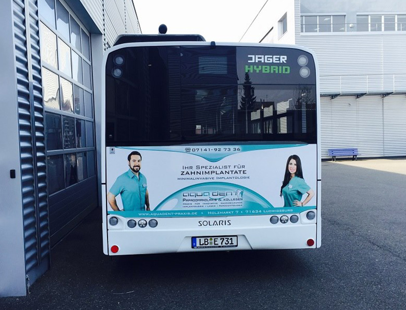 Arztpraxis Buswerbung, Urbane Werbung, Werbung Bus, Werbung Bushaltestelle